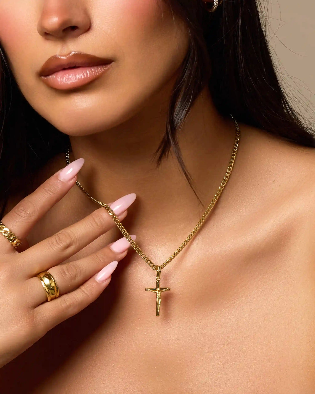Women's Crucifix Pendant